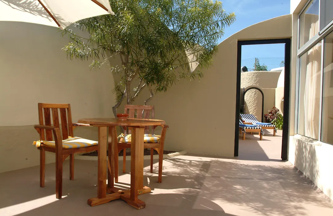 Hotel LIVVO Risco del Gato Suites-1