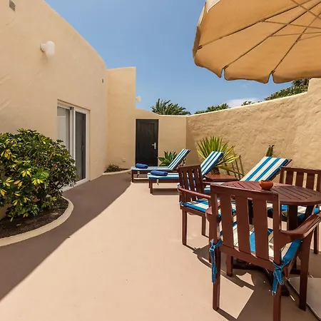 Hotel LIVVO Risco del Gato Suites-2